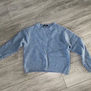 Uniqlo wool sweater